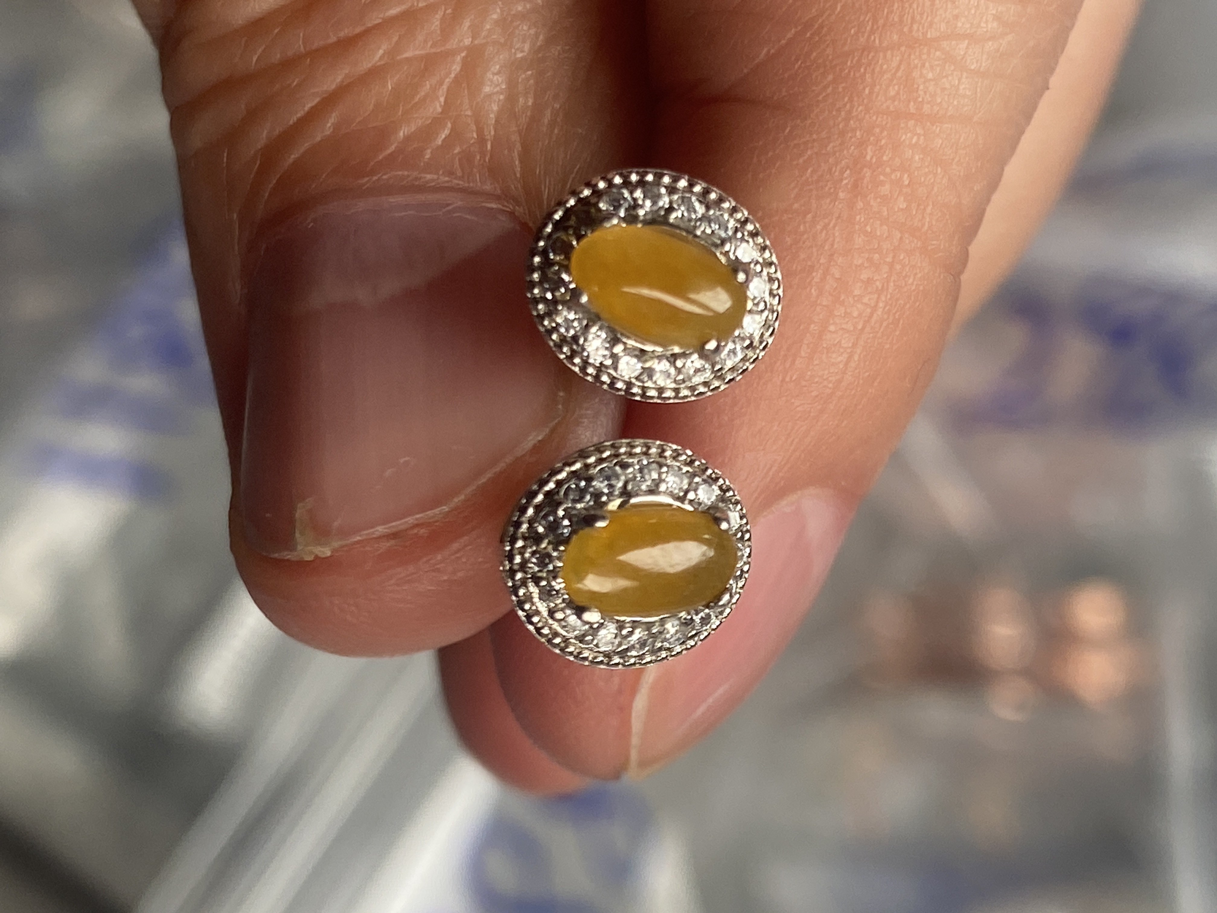 天然缅甸翡翠A货，925银镶嵌冰黄耳钉