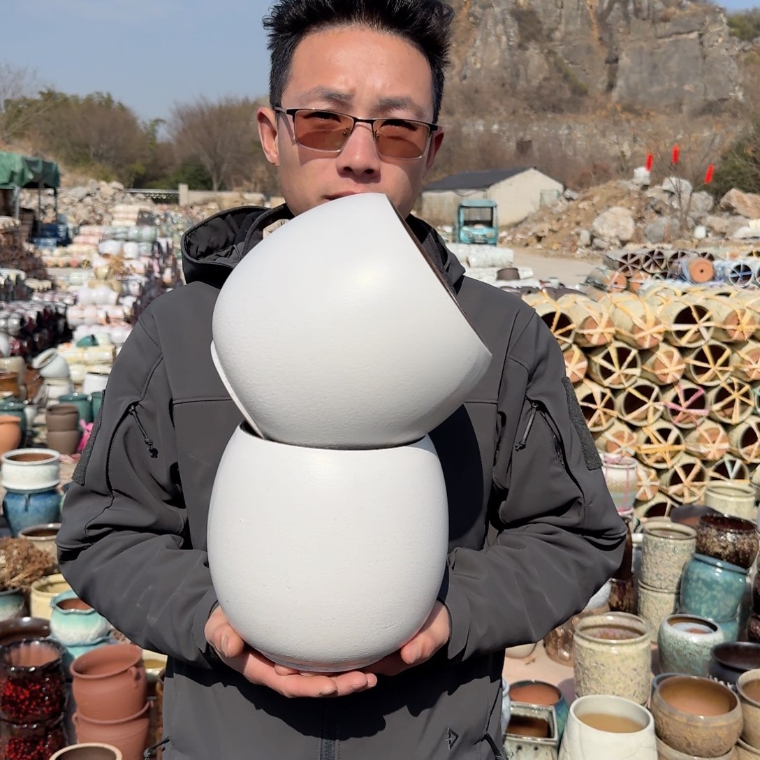 紫砂花盆口16高20（两个蛋壳白色袁