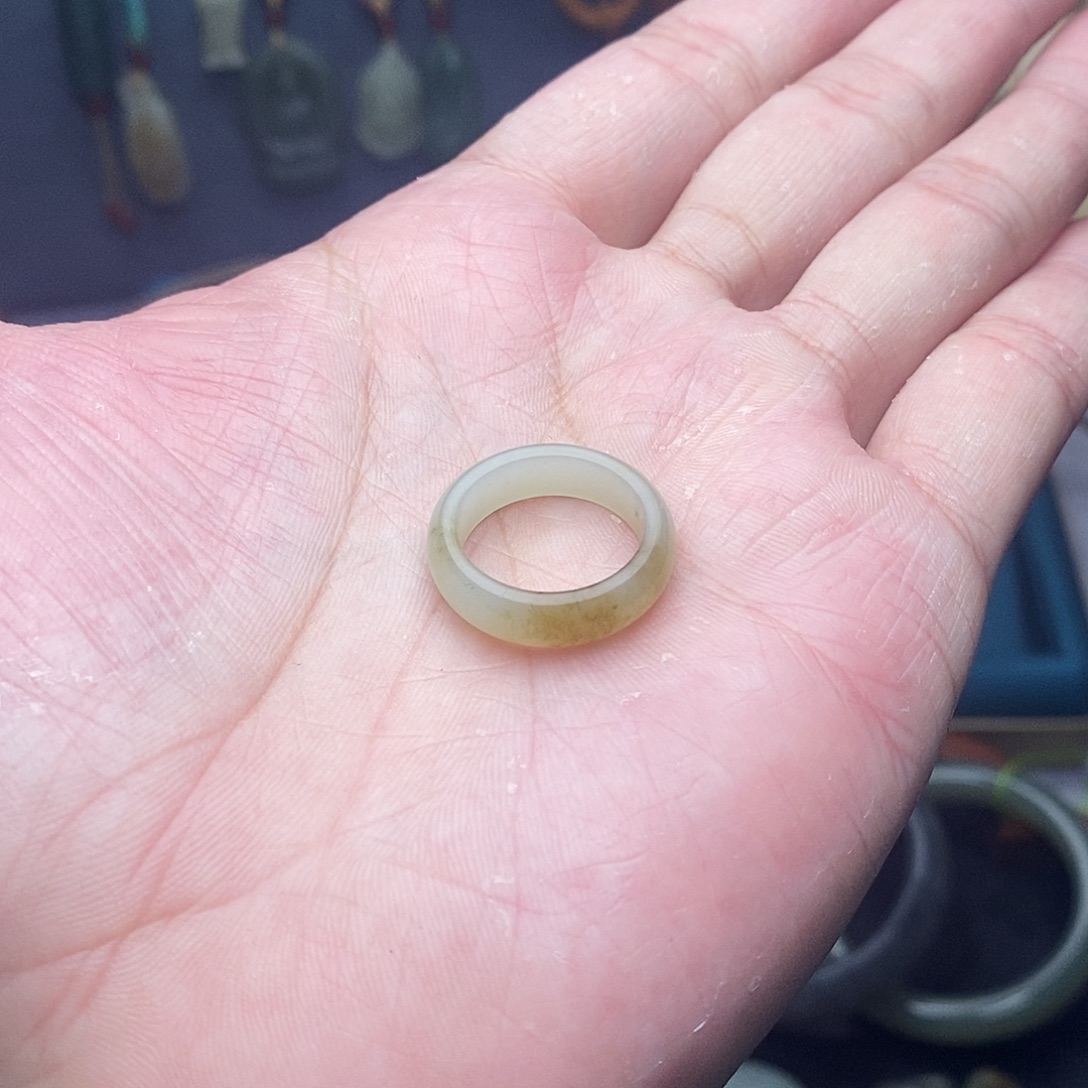 和田玉未镶嵌颈饰圈口16.9