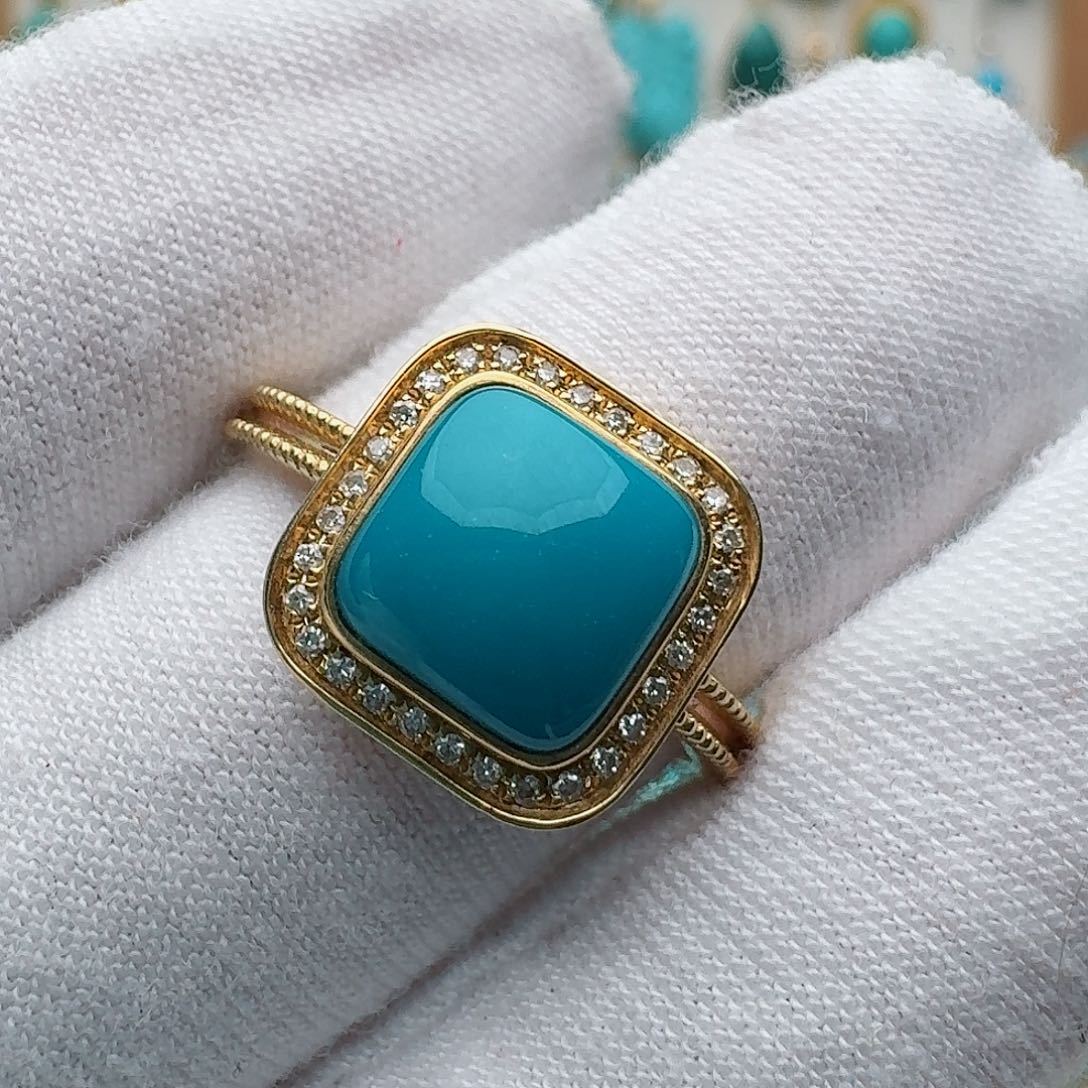 绿松石18K金镶嵌戒指