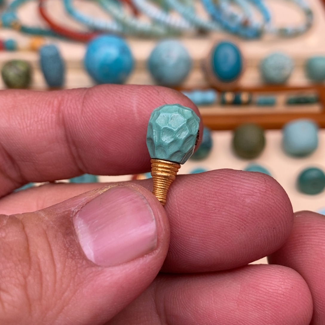 绿松石配饰未镶嵌