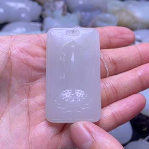 和田玉未镶嵌吊坠(不含链)