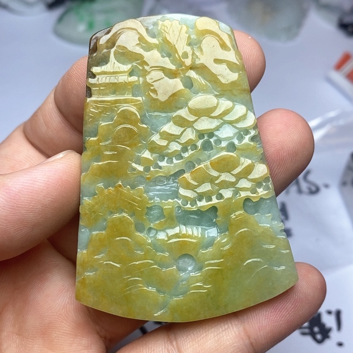 翡翠未镶嵌颈饰翡翠
