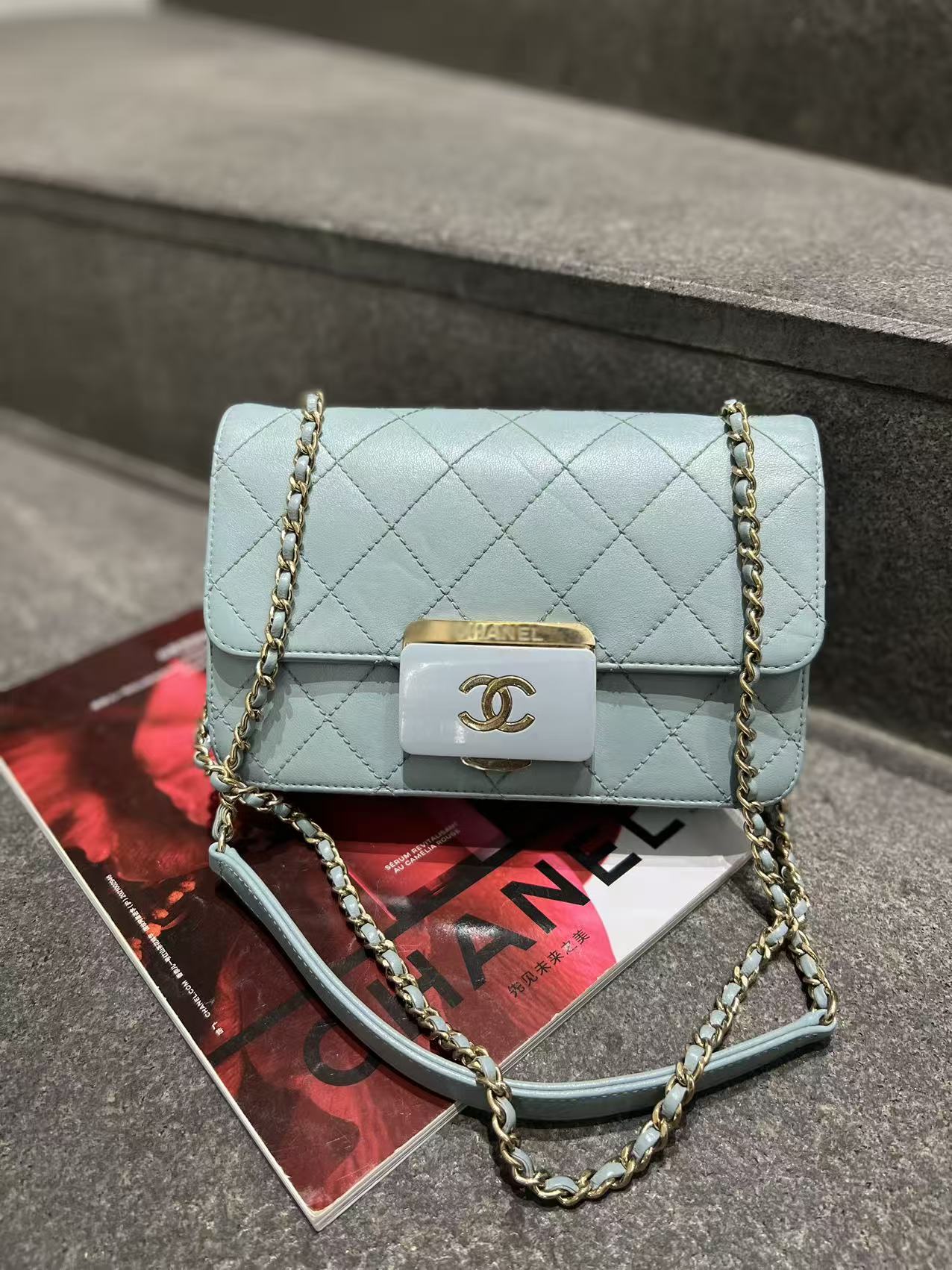 95新 Chanel/香奈儿 淡蓝色金扣链条单肩包