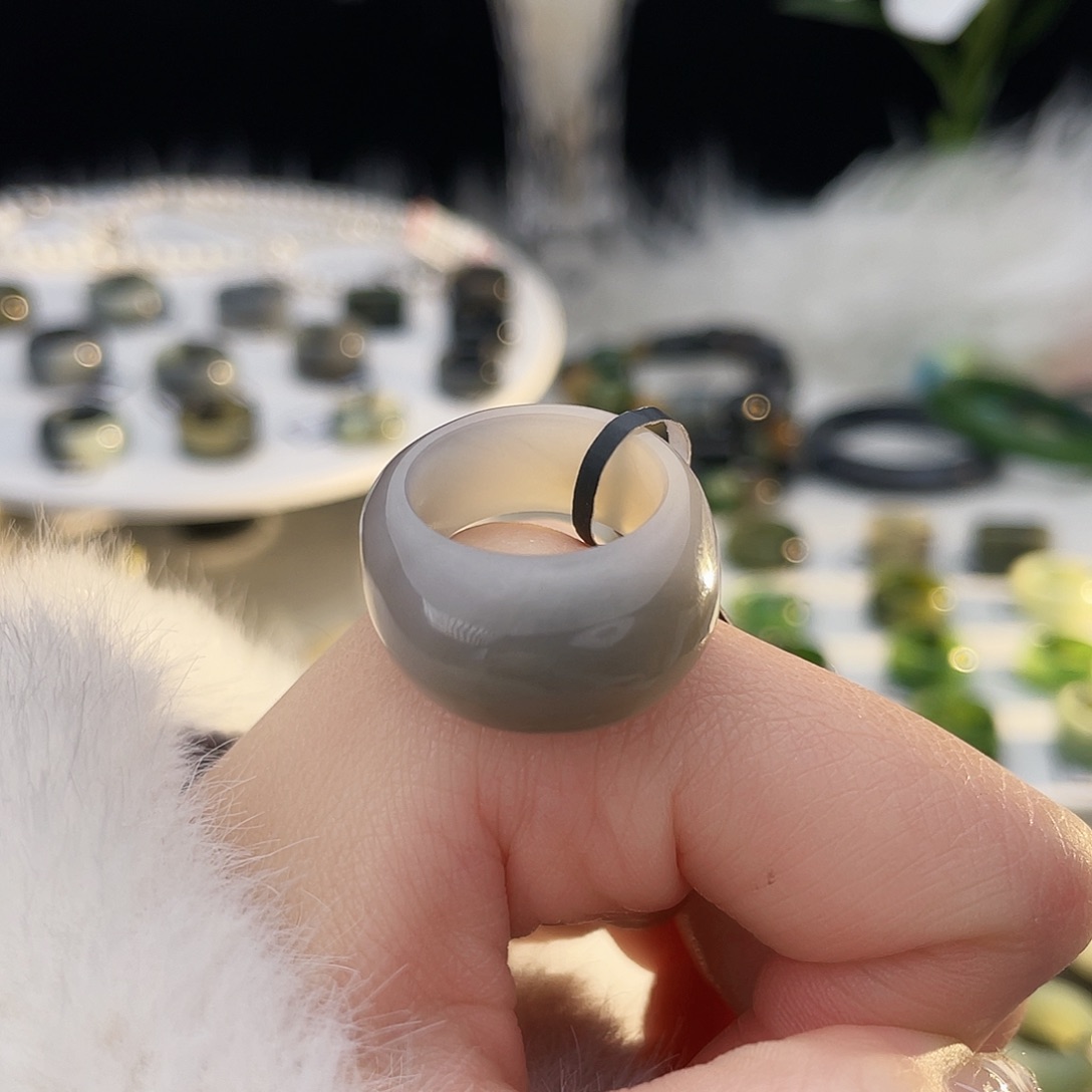 和田玉未镶嵌戒指k42 烟灰一口紫馒头17.2mm