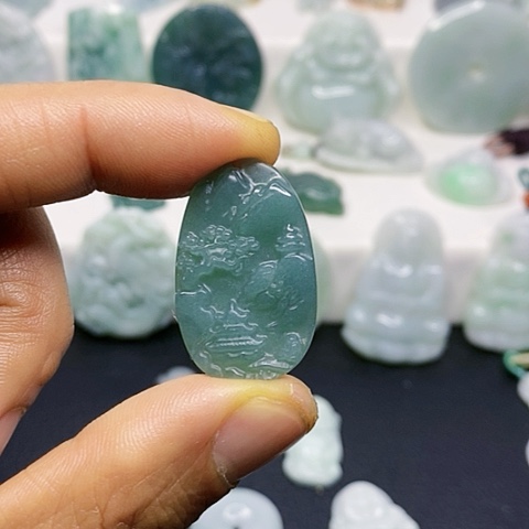 翡翠颈饰未镶嵌吊坠