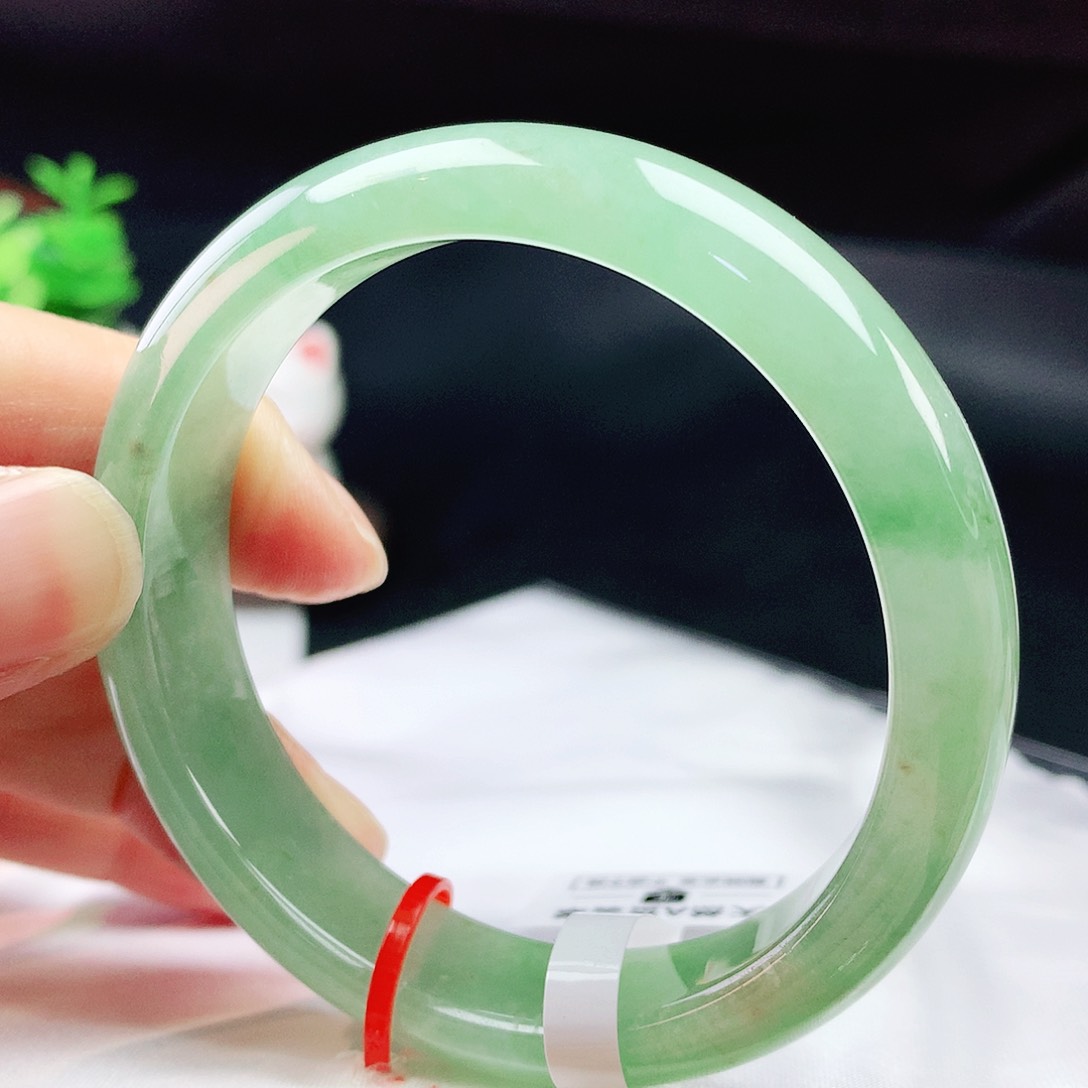 未镶嵌手镯翡翠53冰绿