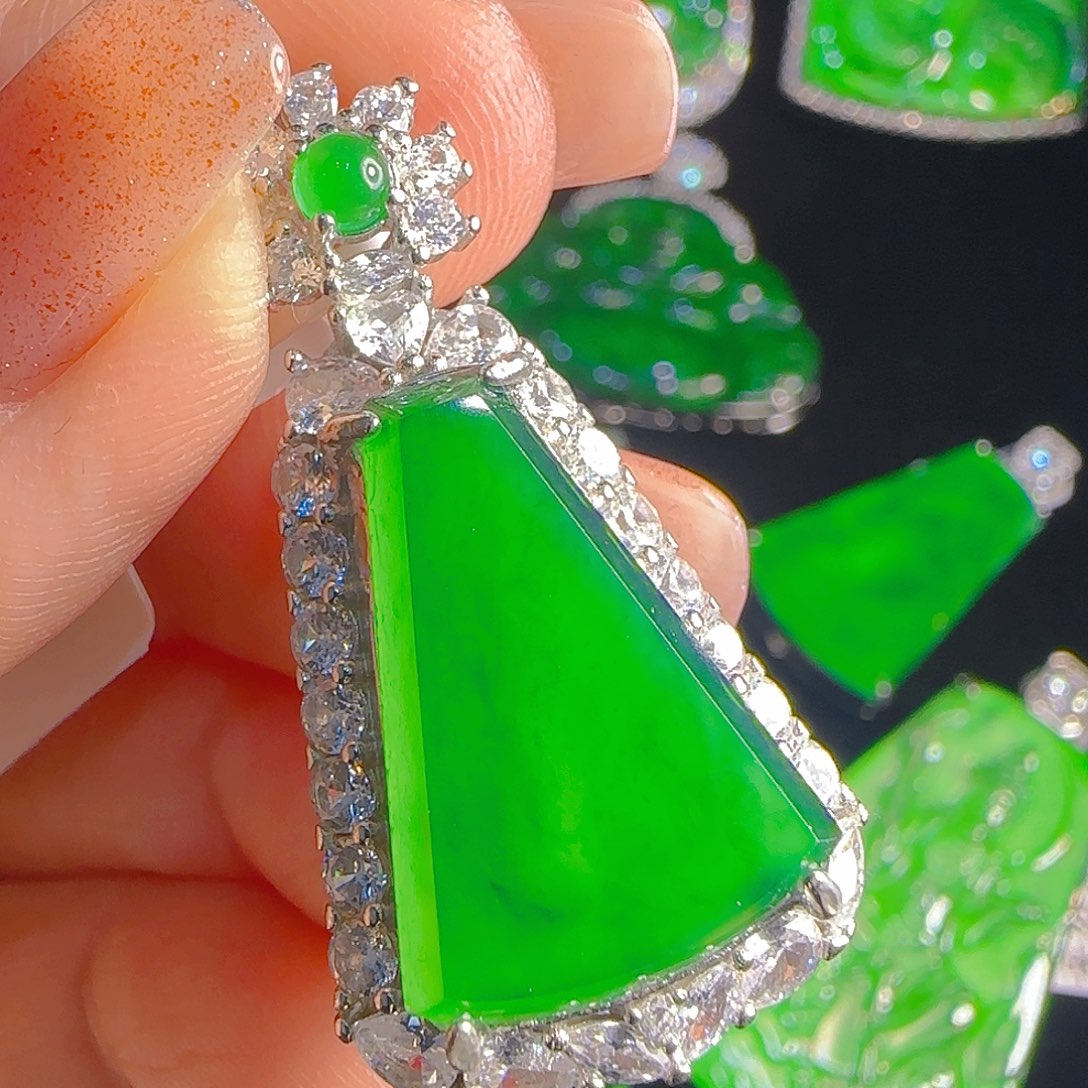 翡翠银S925镶嵌颈饰天然