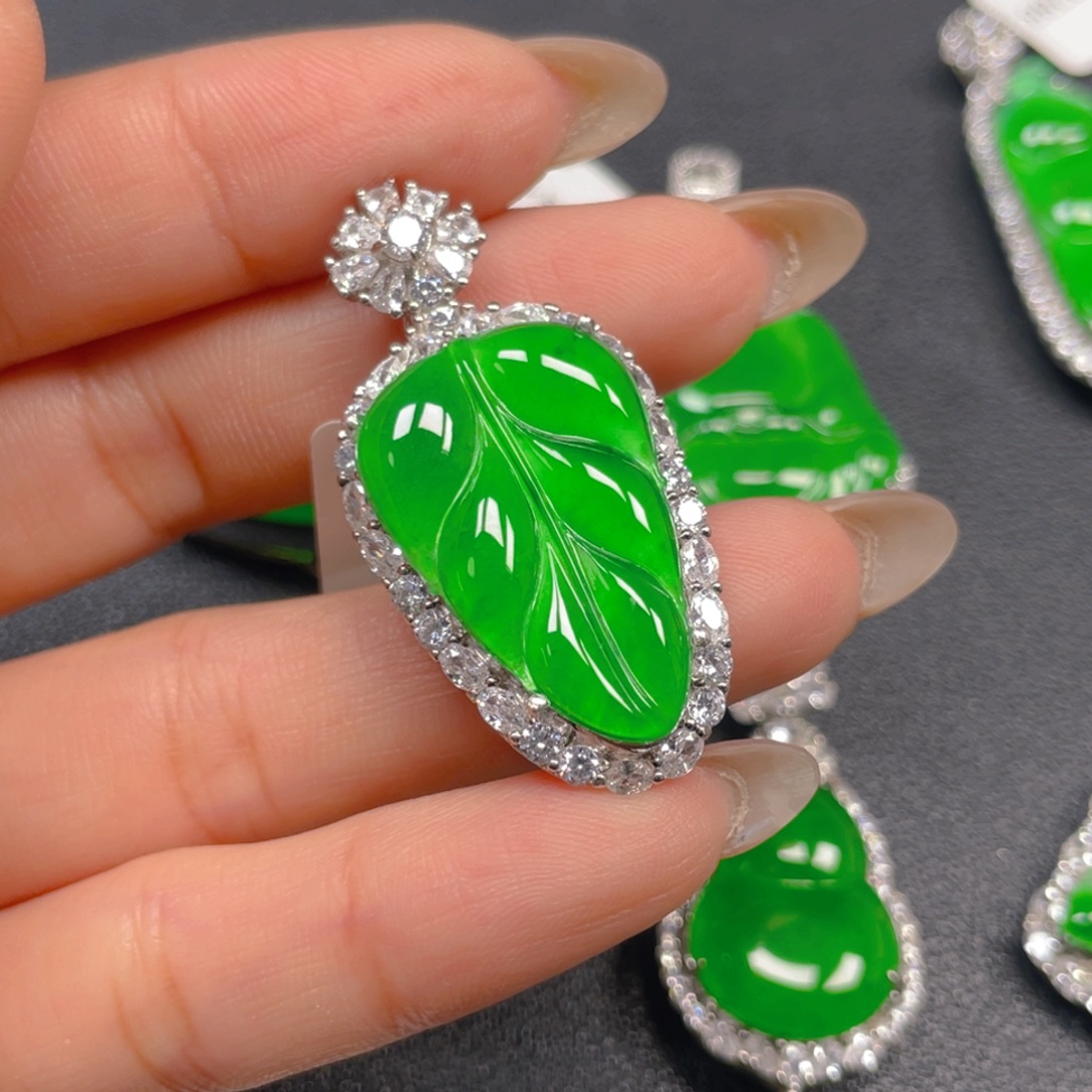 翡翠银S925镶嵌吊坠(不含链)