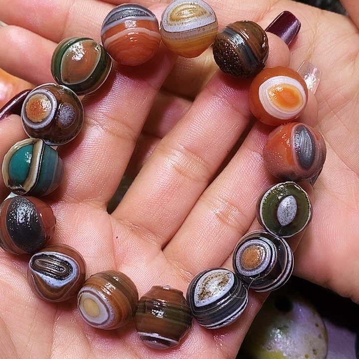 继***东玛瑙/玉髓未镶嵌珠宝奇石