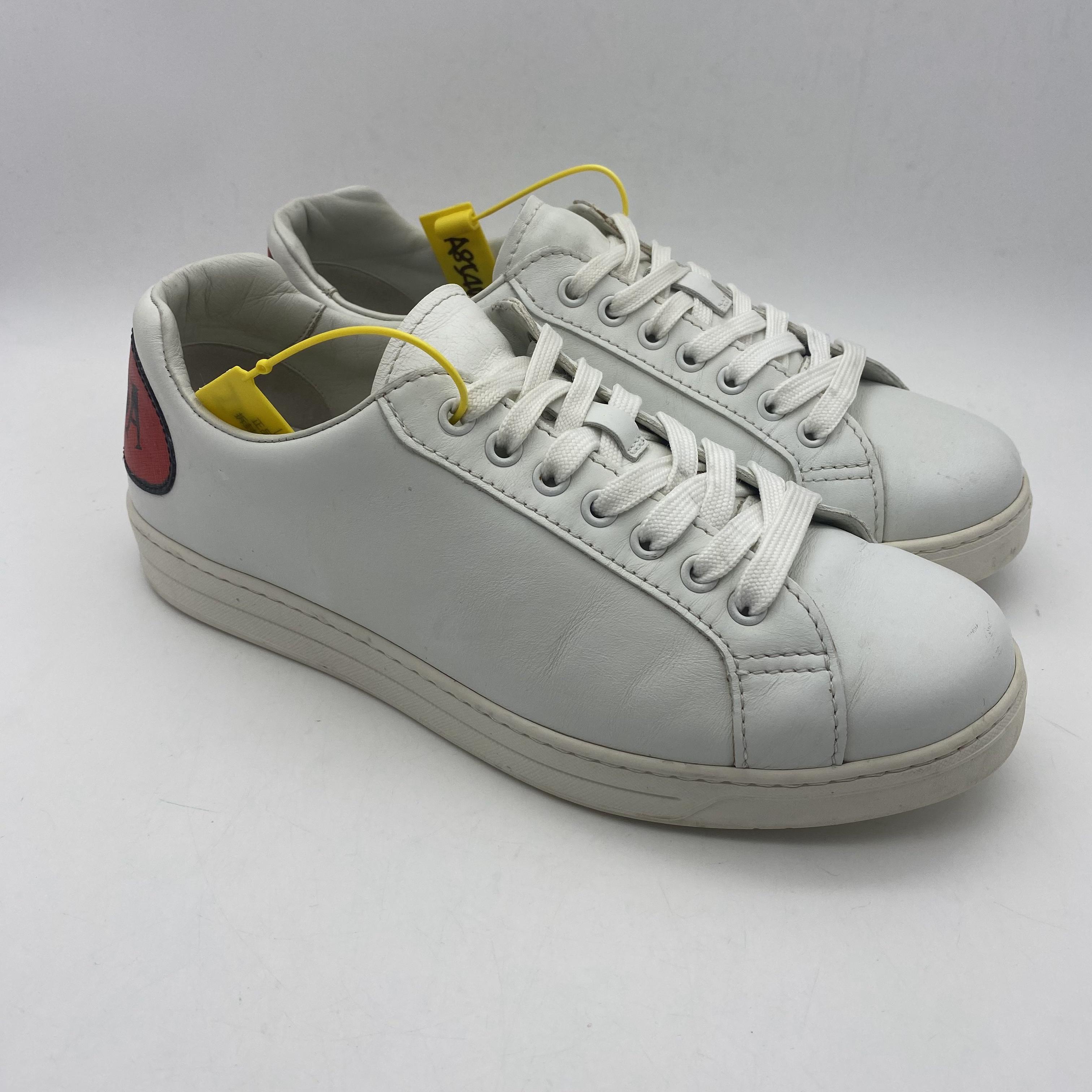 95新 Prada/普拉达 40.5欧码/（福利款）白色舒适休闲时尚经典板鞋