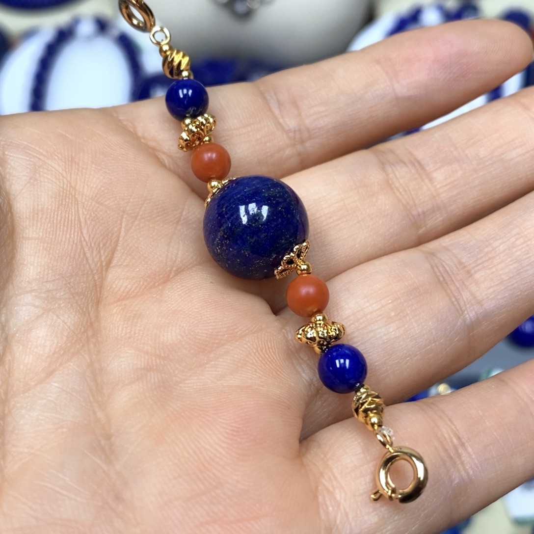 青金石未镶嵌颈饰