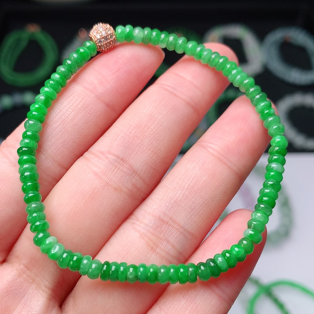 翡翠手链未镶嵌翡翠