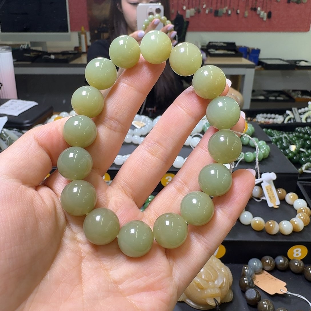 手链未镶嵌和田玉