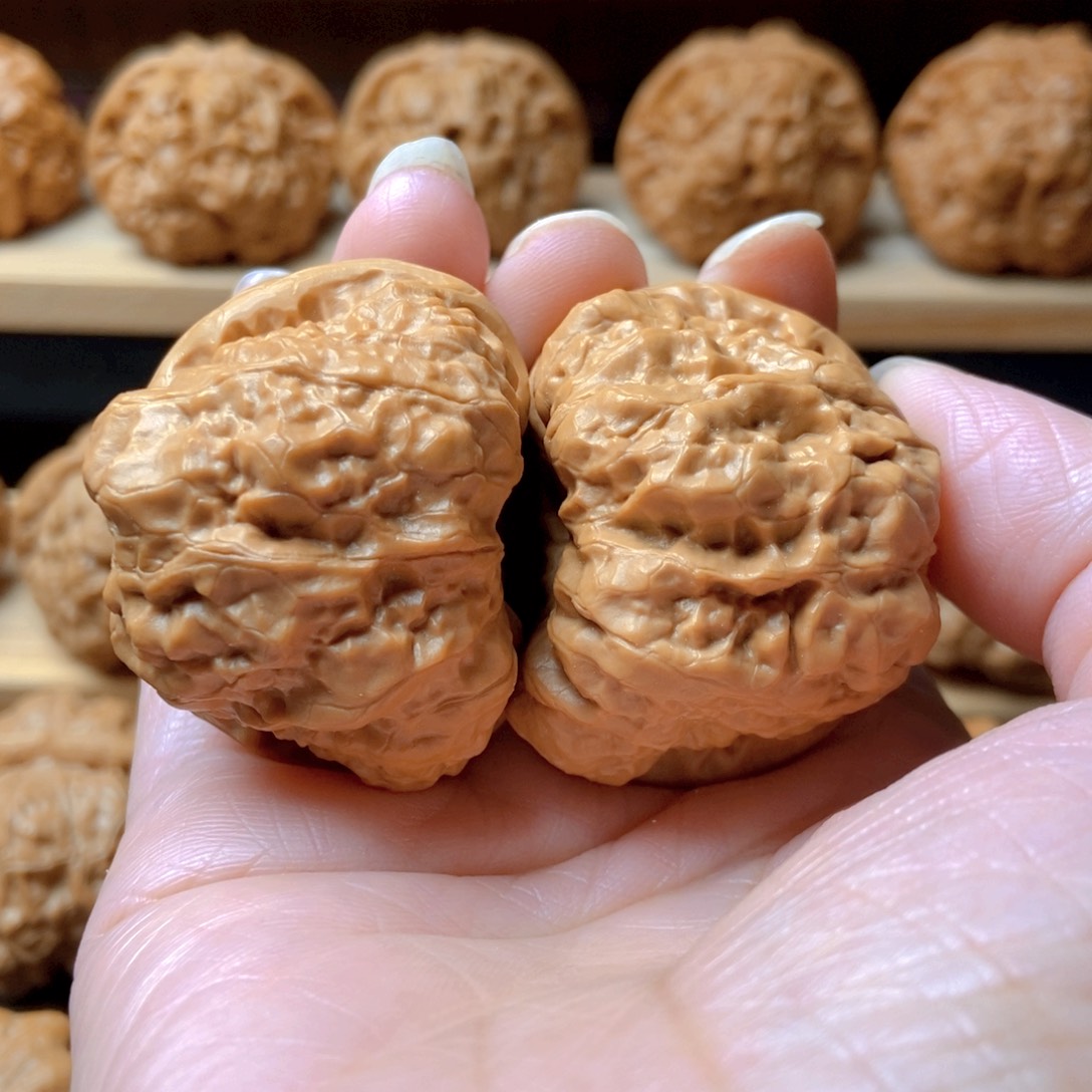 文玩核桃吊坠蛤蟆头