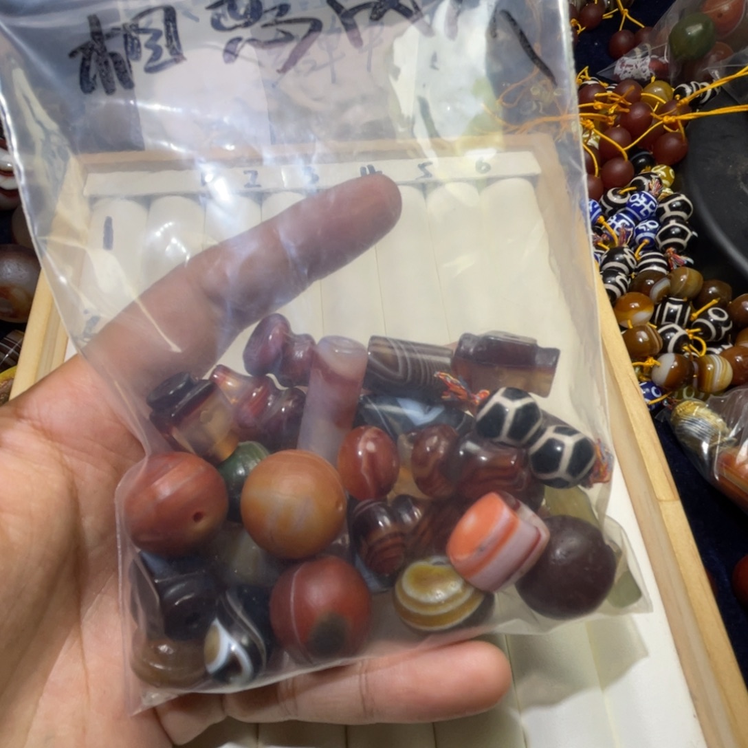 相***灰玛瑙/玉髓未镶嵌珠宝半成品
