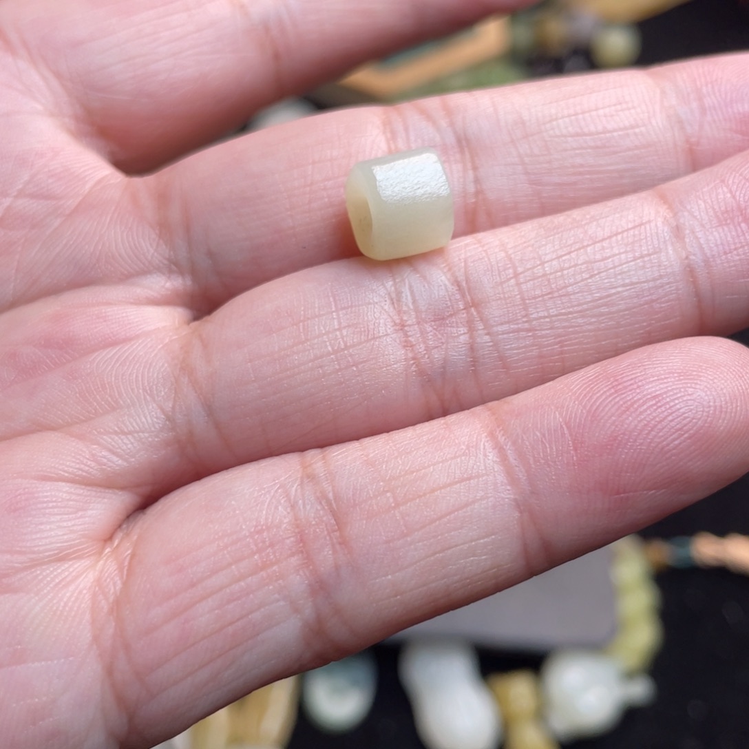 和田玉未镶嵌挂件火*兔