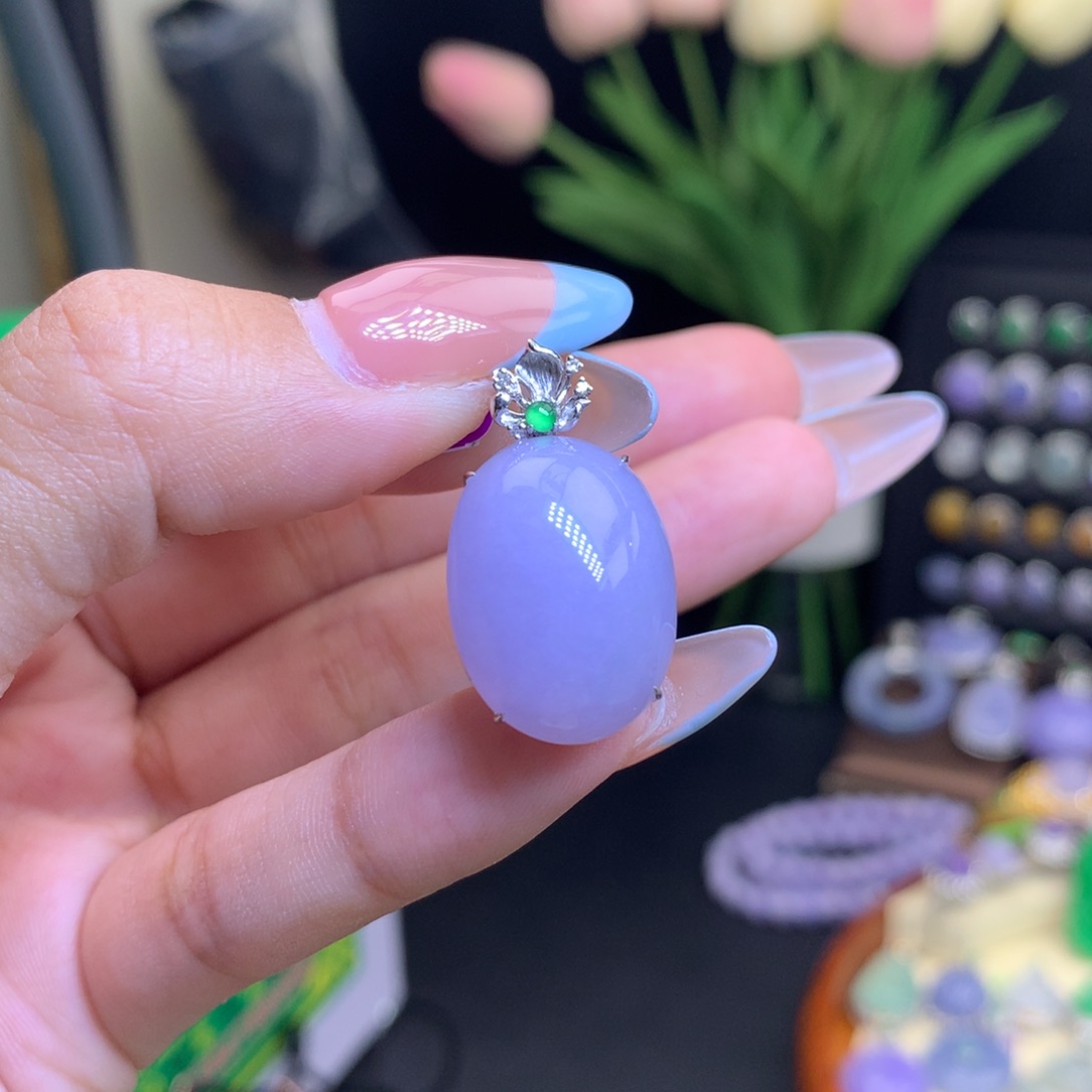 翡翠18K金镶嵌颈饰天然