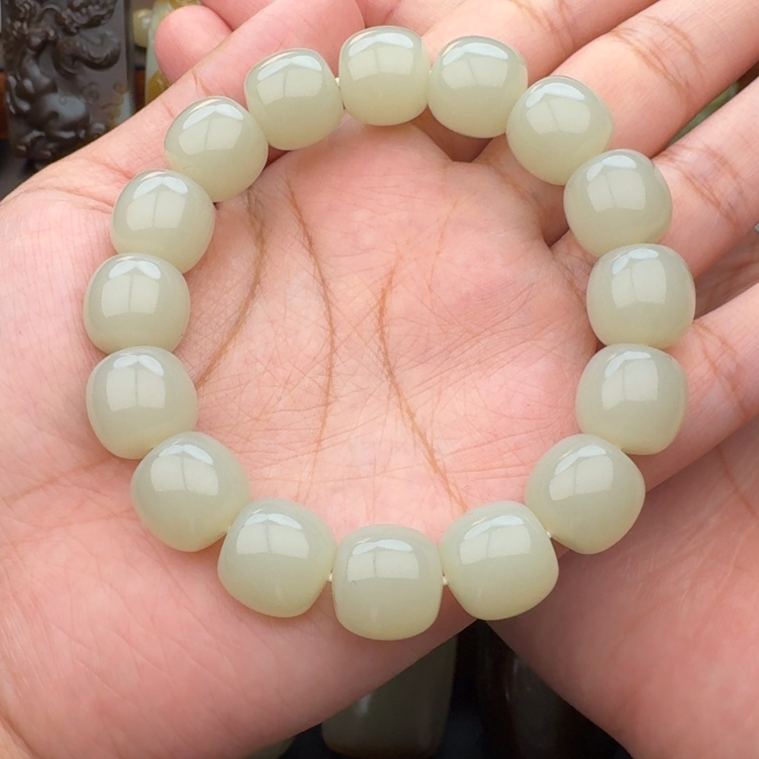 5***5和田玉未镶嵌手串