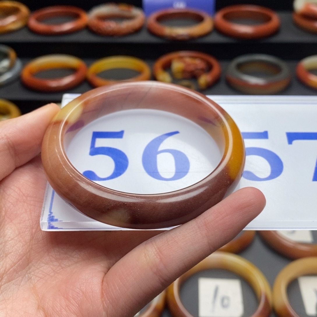 石英质玉（黄龙玉）手镯未镶嵌