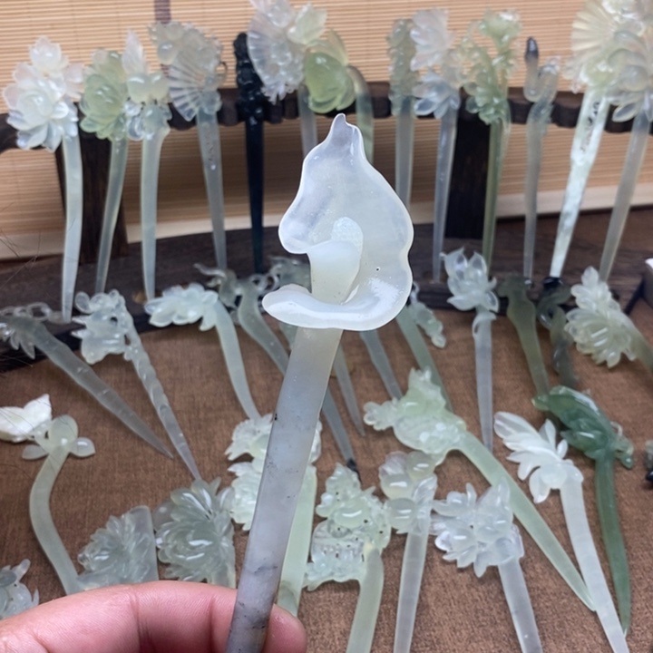 蛇纹石玉未镶嵌发簪