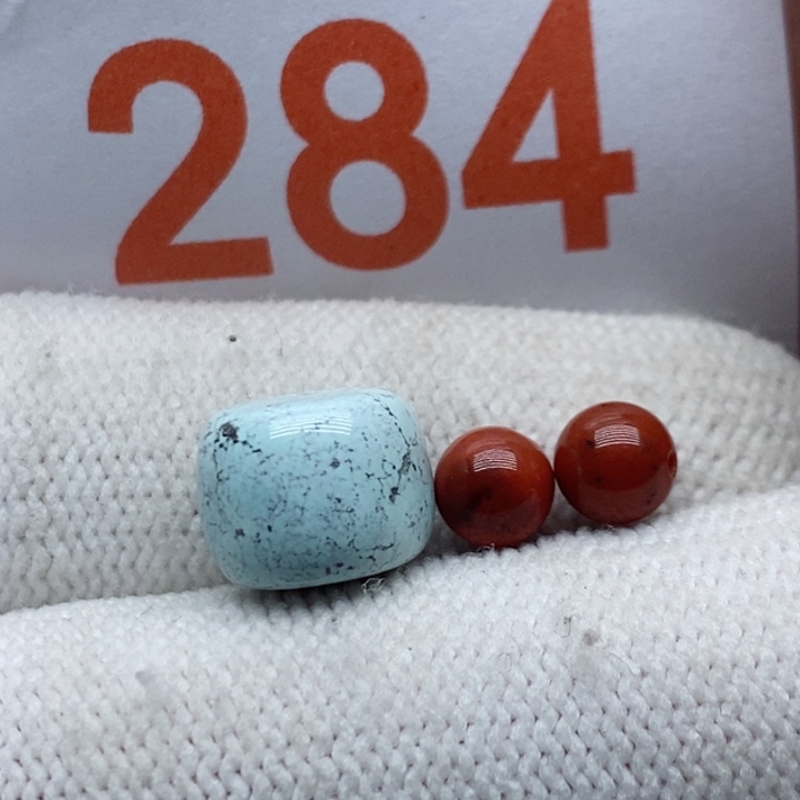 南红玛瑙未镶嵌珠宝奇石