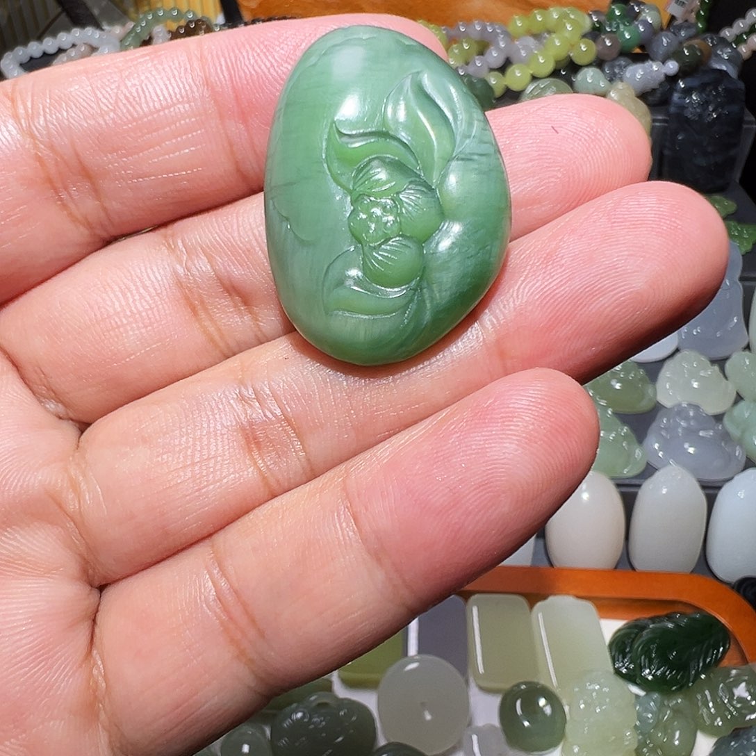 和田玉（碧玉）未镶嵌颈饰