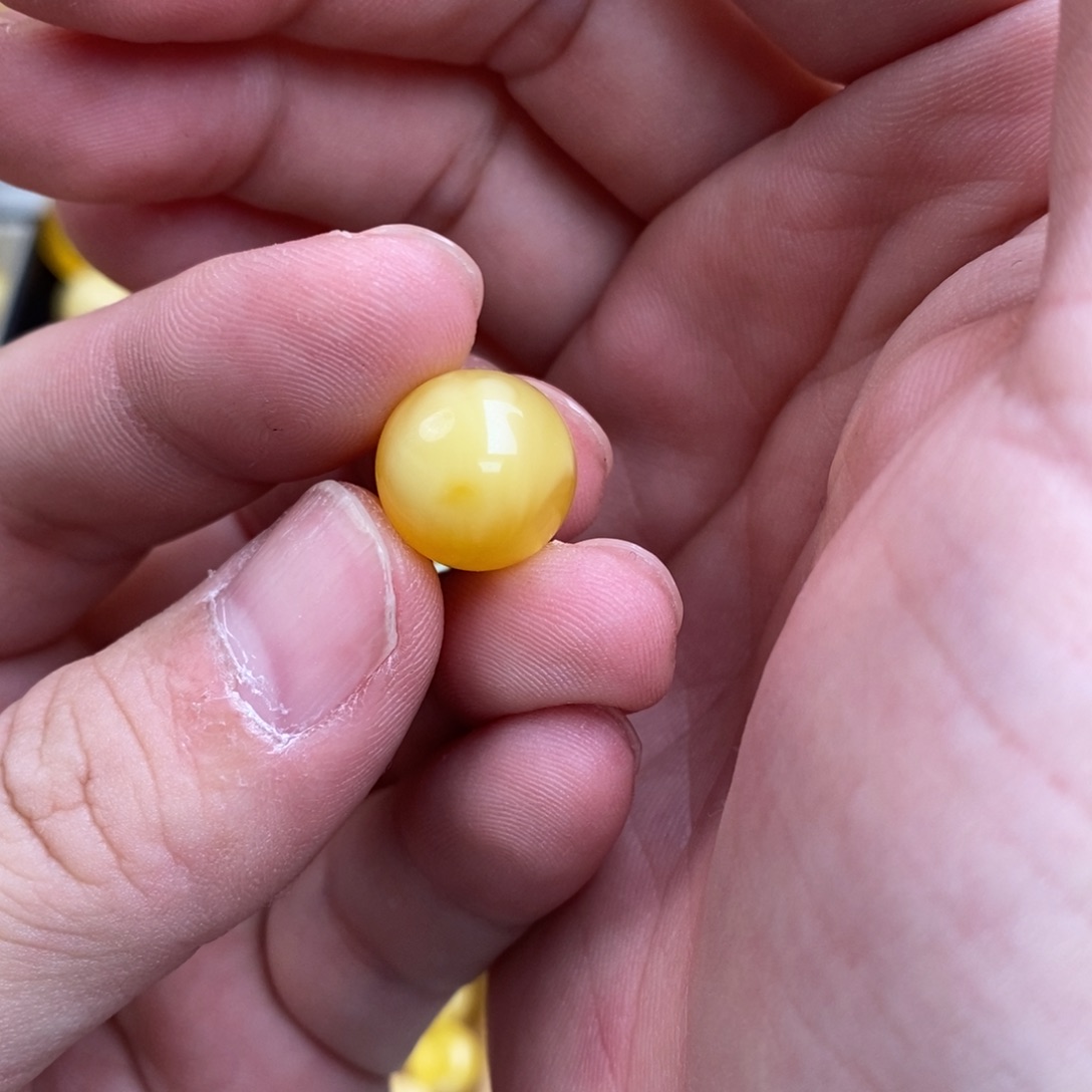 N***.蜜蜡未镶嵌裸石配饰