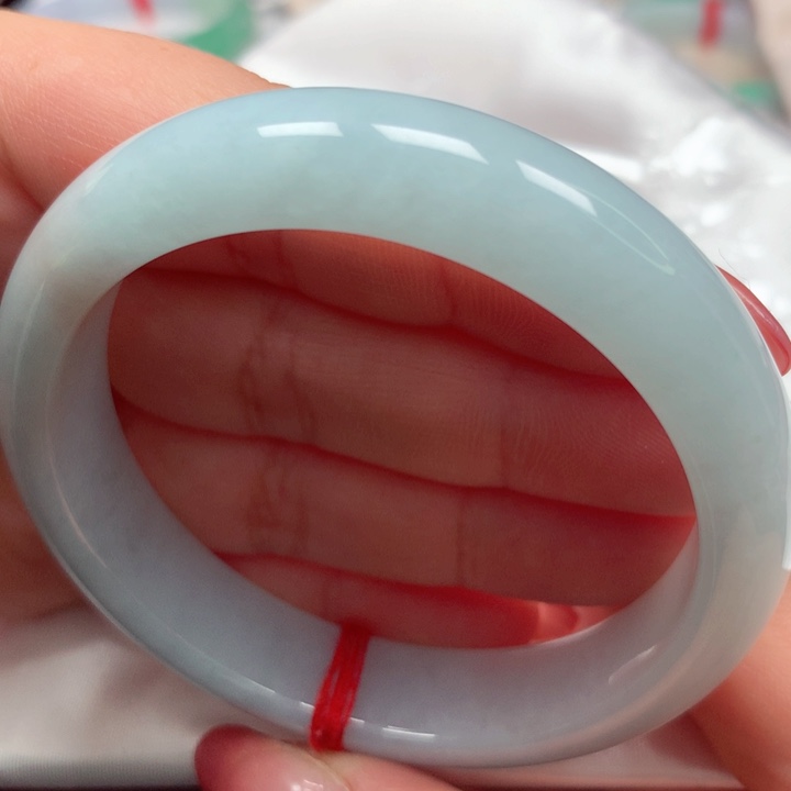 翡翠手镯未镶嵌天空蓝21