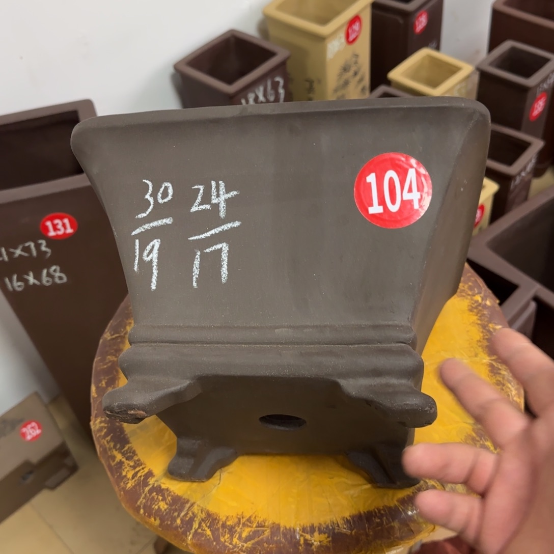 紫砂花盆呜呜呜呜