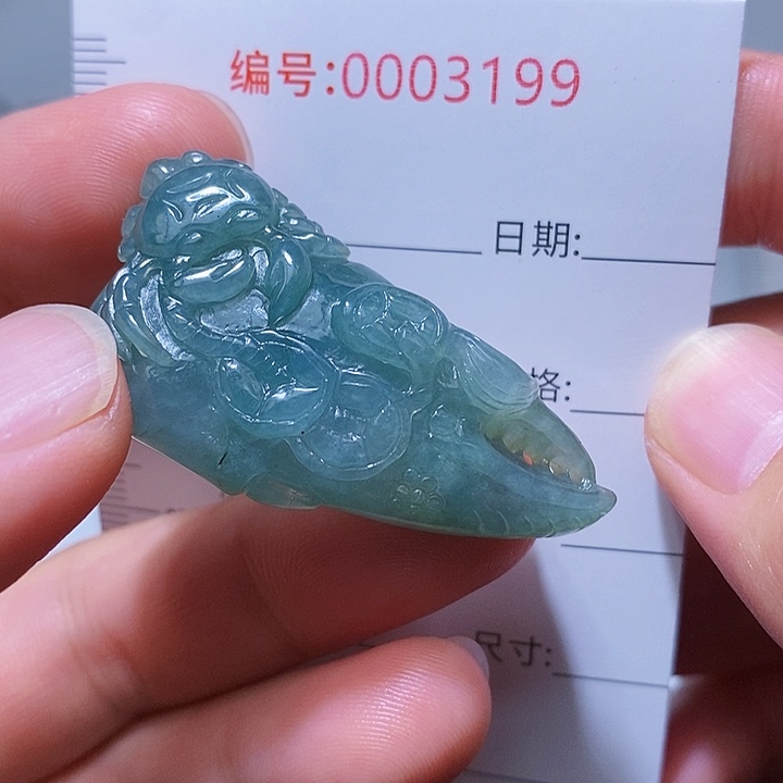 翡翠颈饰未镶嵌一