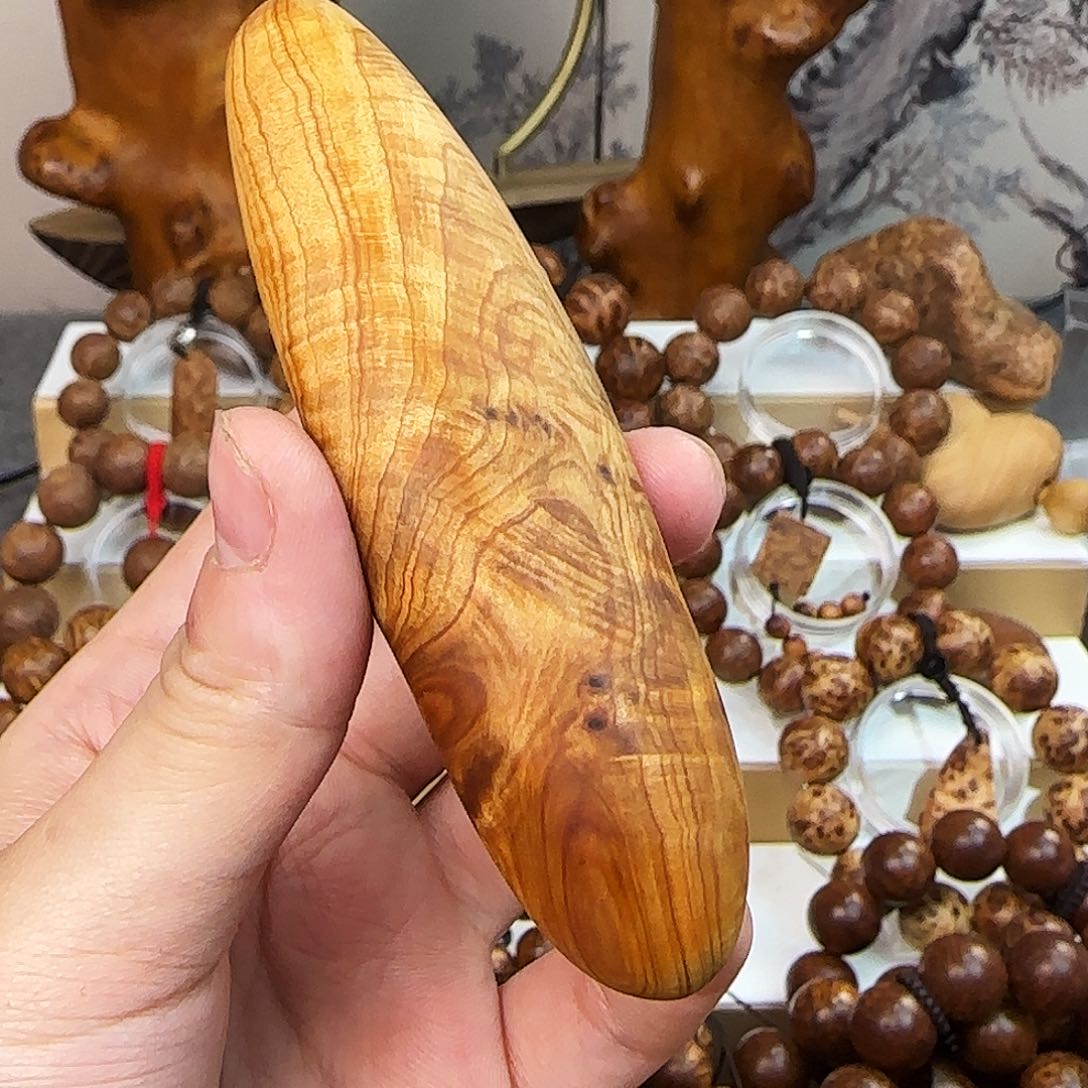 柏木无事牌太行崖柏随行手把件