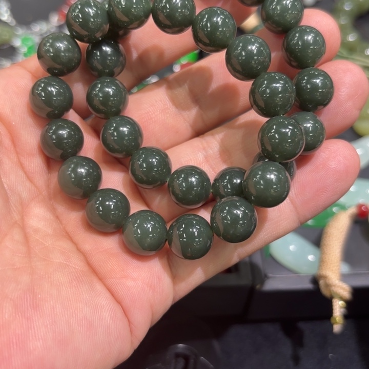 和田玉（黄玉）未镶嵌颈饰