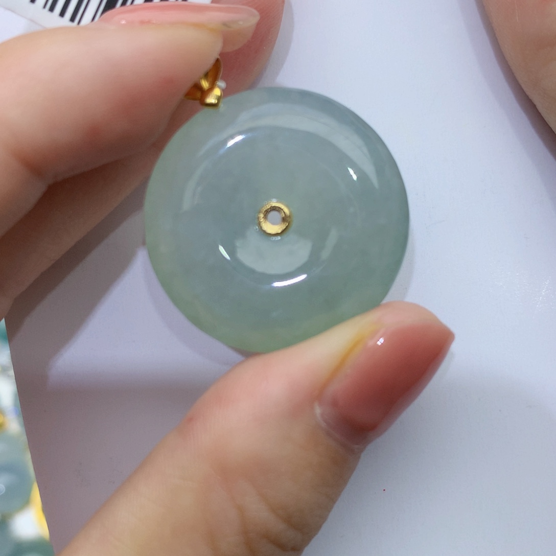翡翠颈饰18K金镶嵌扣子