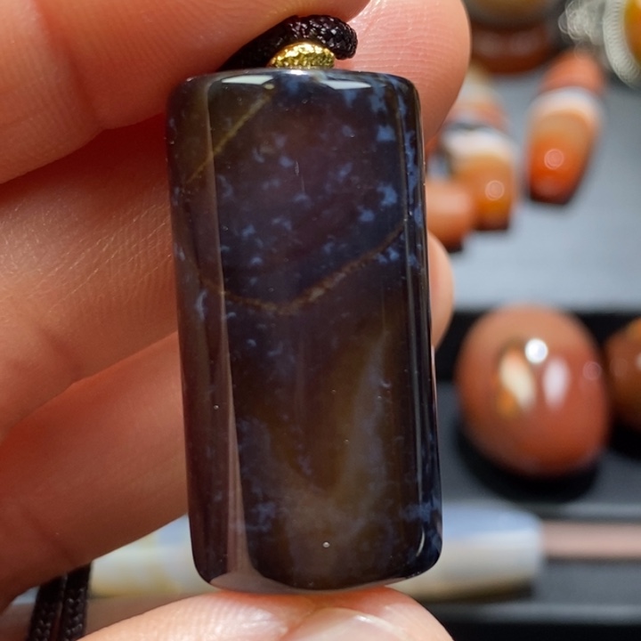 玛瑙/玉髓未镶嵌挂件