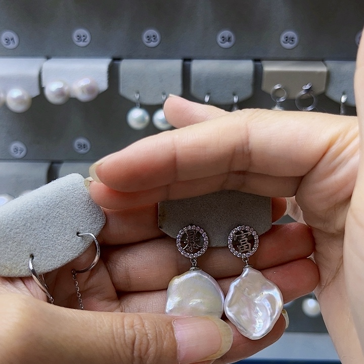 淡水珍珠未镶嵌颈饰妖*