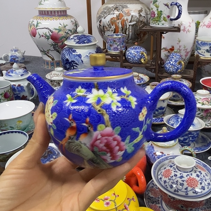 景德镇陶瓷博物有限公司副会长