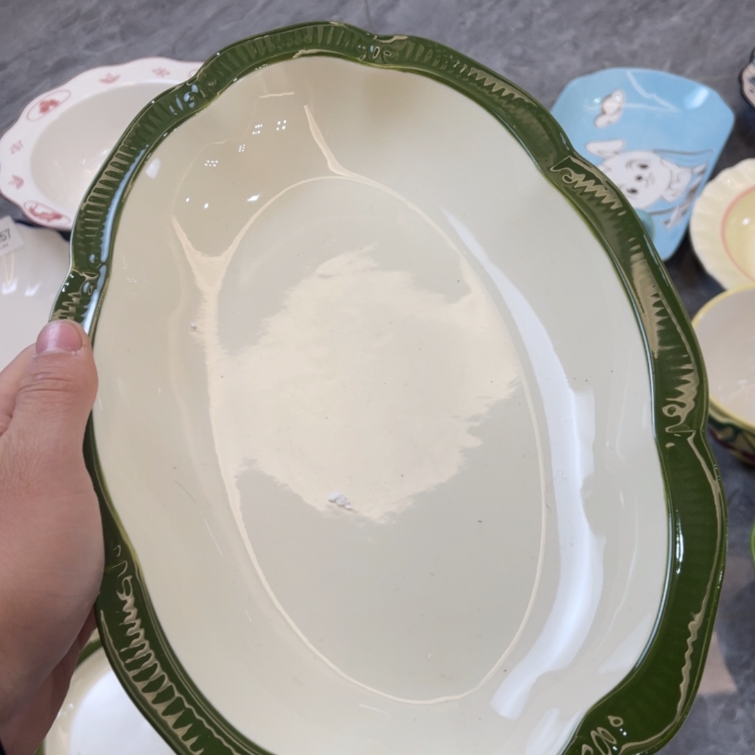 陶瓷微瑕餐具介意勿拍，满18飞！