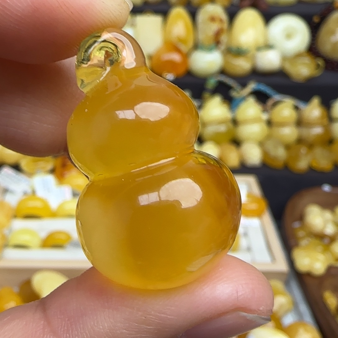 蜜蜡吊坠(不含链)未镶嵌不退换天然俄料蜜蜡葫芦吊坠