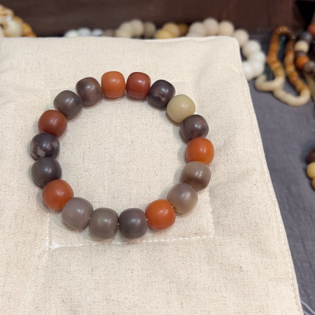 糖***i菩提根/象牙果吊坠507魔法女巫