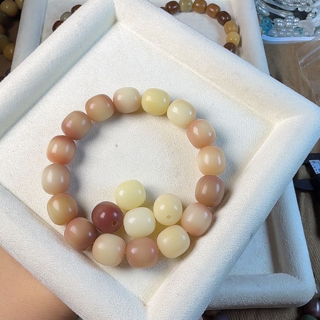 布***.吊坠菩提根/象牙果024 