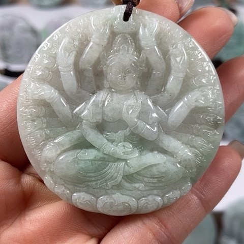 翡翠颈饰未镶嵌千手观音福利