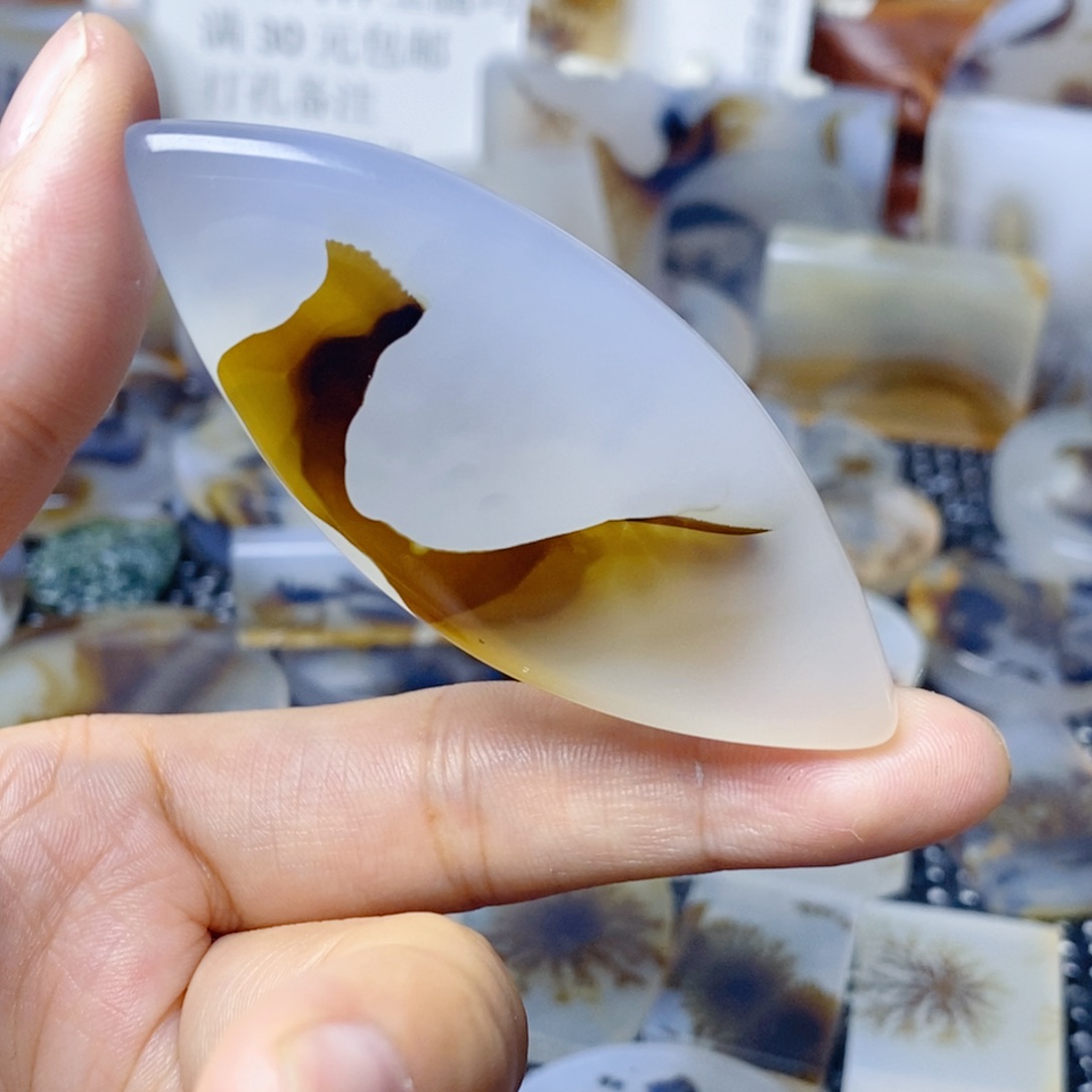 玛瑙/玉髓未镶嵌珠宝半成品