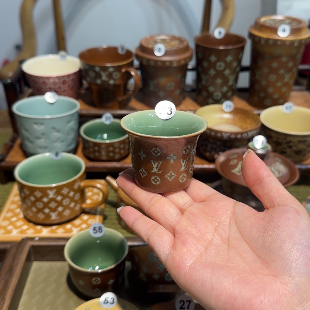 卢****龙泉青瓷小满青瓷