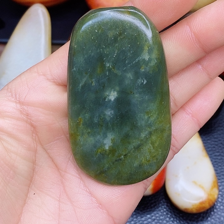 未镶嵌和田玉挂件