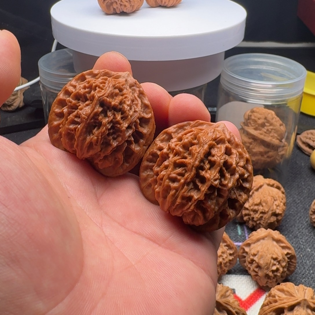 文玩核桃吊坠43全品野虎