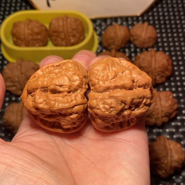 把件文玩核桃四开八腿三角暴力箭毒蛙王