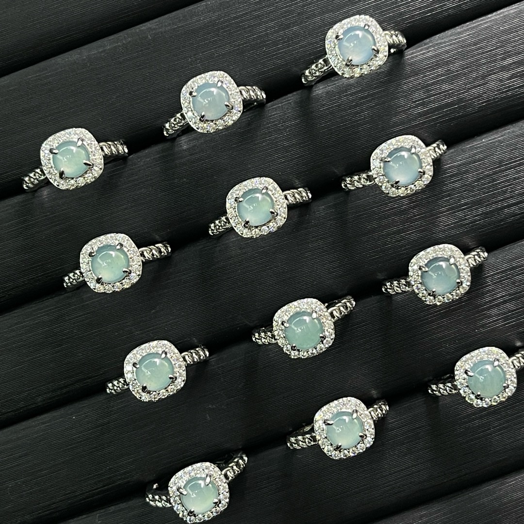 X3130181 天然A货翡翠冰透蓝水大蛋面气质女戒 气质百搭