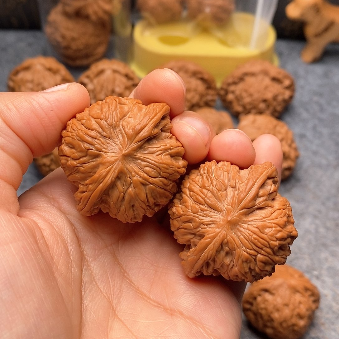 文玩核桃把件山地磨盘41尺全品