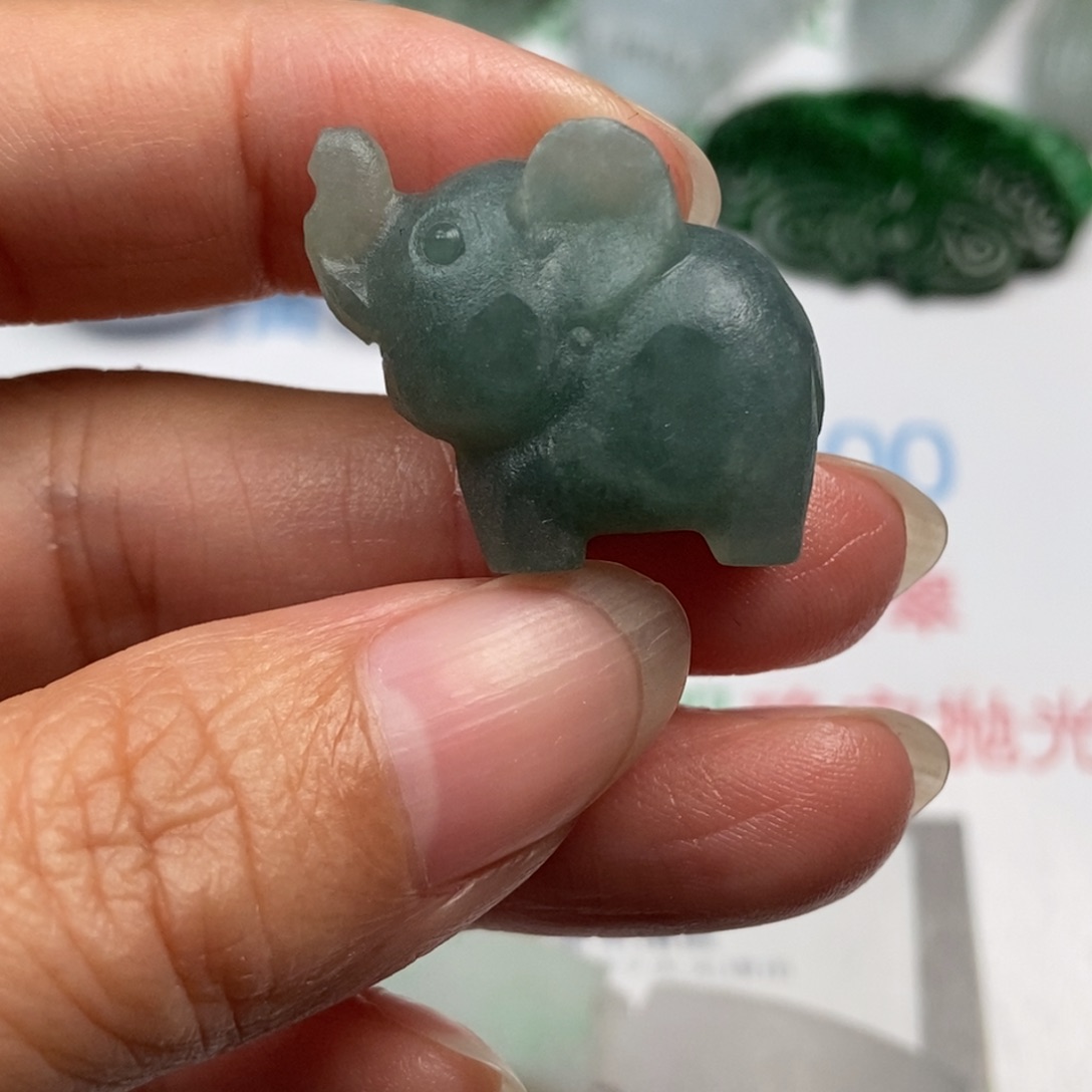定制翡翠未镶嵌翡翠